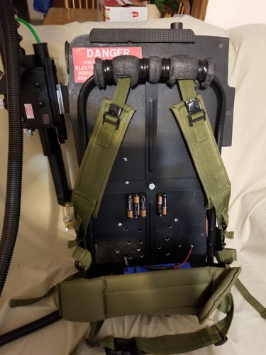 Ghostbusters Proton Pack w/lights sounds and plasma disks