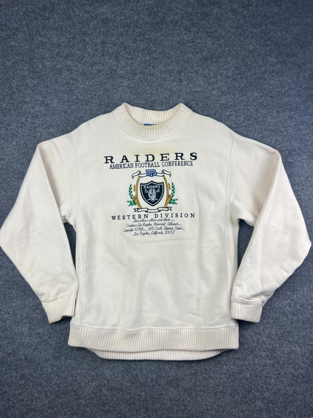RAIDERS 中綿入りパーカー フーディ nutmeg製　NFL Vintage Nutmeg NFL Raiders Western Division Sweatshirt Men's