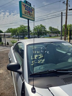 Used Antenna fits: FORD MUSTANG 04