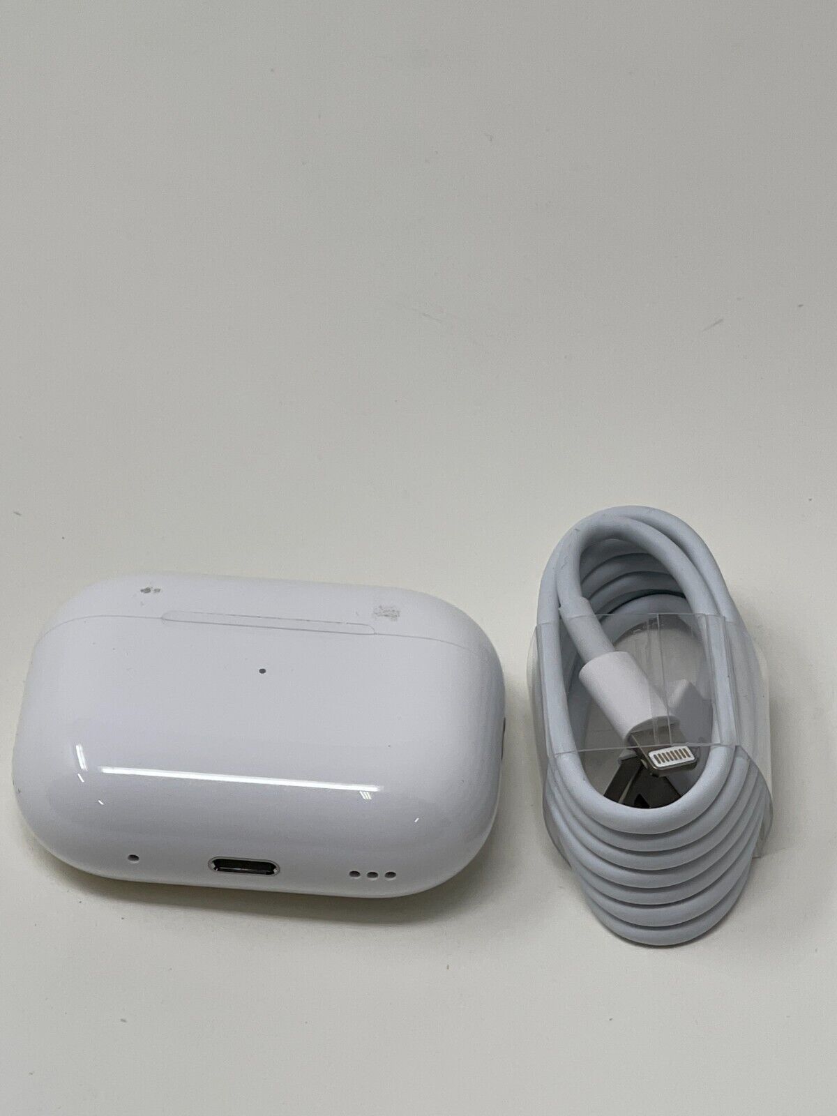 AirPods pro 型番MQD83J/A レンタル] Apple AirPods Pro 第2世代 MQD83J/A - Rentio