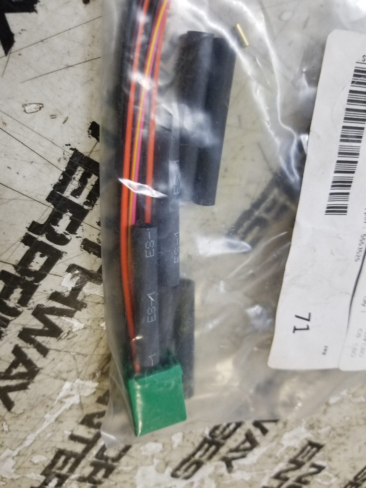 WIRING HARNESS PIGTAIL 68261930AA CONNECTOR KIT - Picture 2 of 5