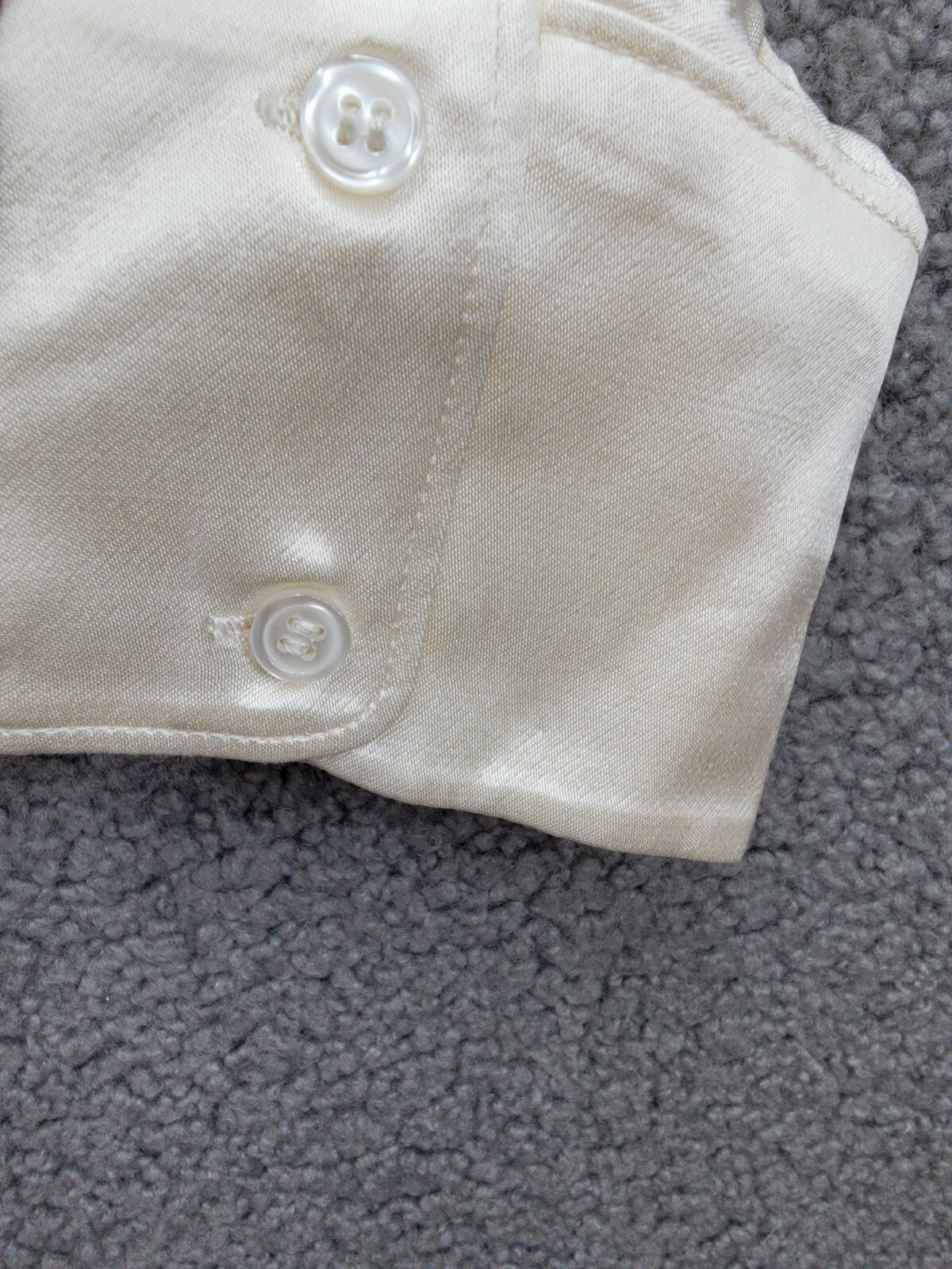 WAYF Fynn Satin Button Front Blouse Women's M Cream Patch Pocket Long Sleeve - Picture 11 of 19