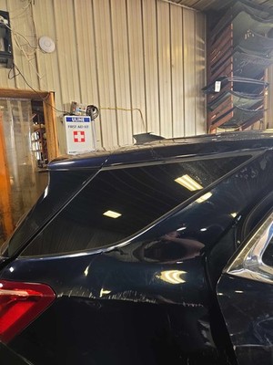 Used Right Quarter Glass fits: CHEVY EQUINOX Right 18 19 20 21 22 23 24