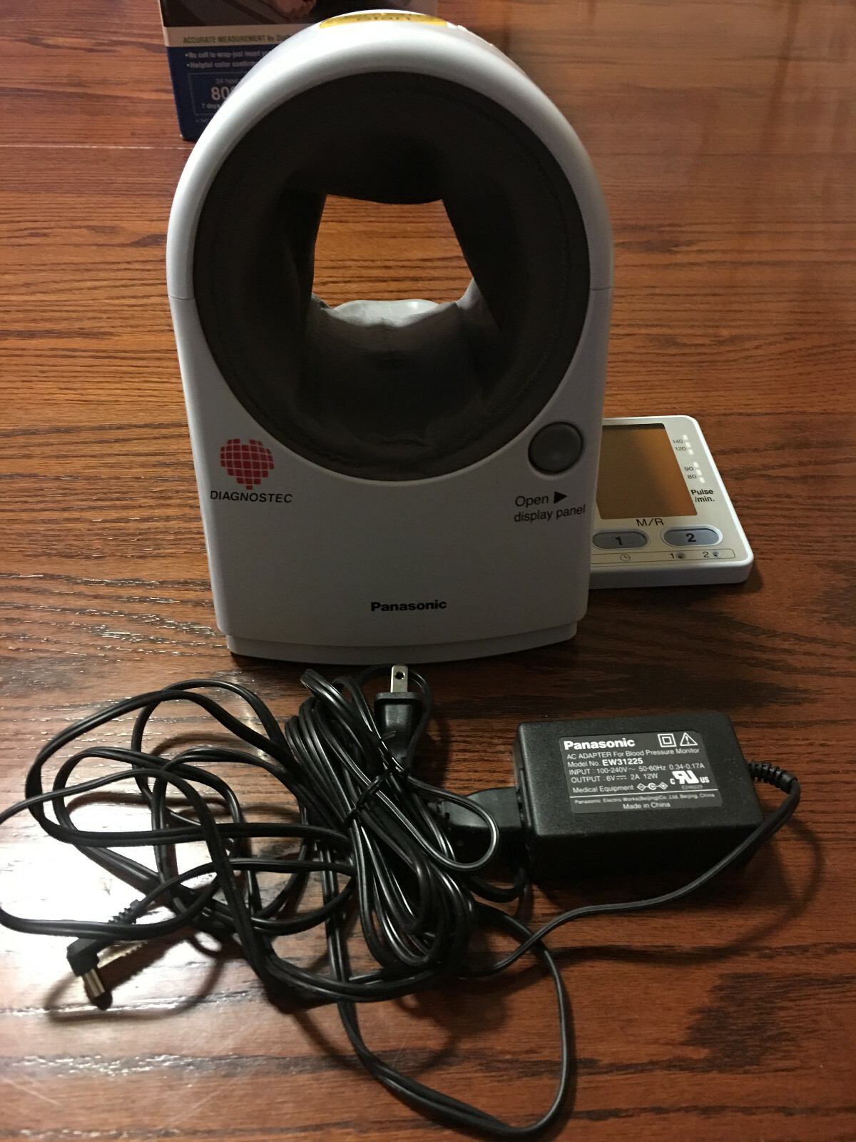 PANASONIC Diagnostec EW3152a UPPER ARM BLOOD PRESSURE MONITOR w/Box Tested Works