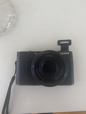 Sony DSC RX100 M3 20.1 MP Digital Camera - Black (DSCRX100M3/B)