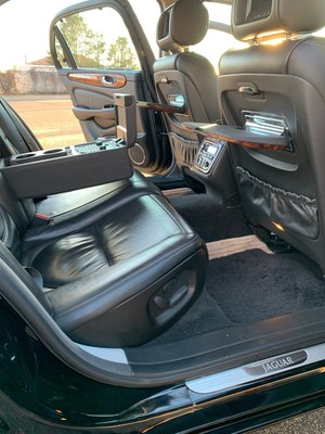 image 14 of interior