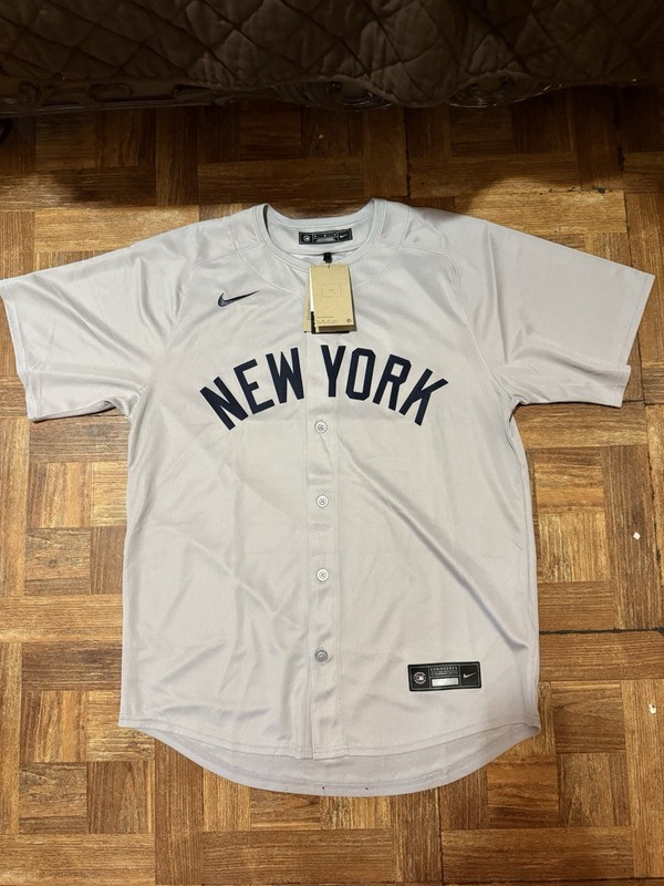 Aaron Judge New York Yankees Nike Road Limited Player (S,M,L,XL,XXL)