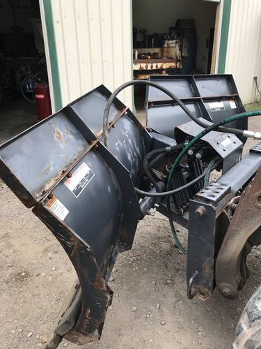 BOBCAT V-BLADE 96 INCH SNOW PLOW ATTACHMENT