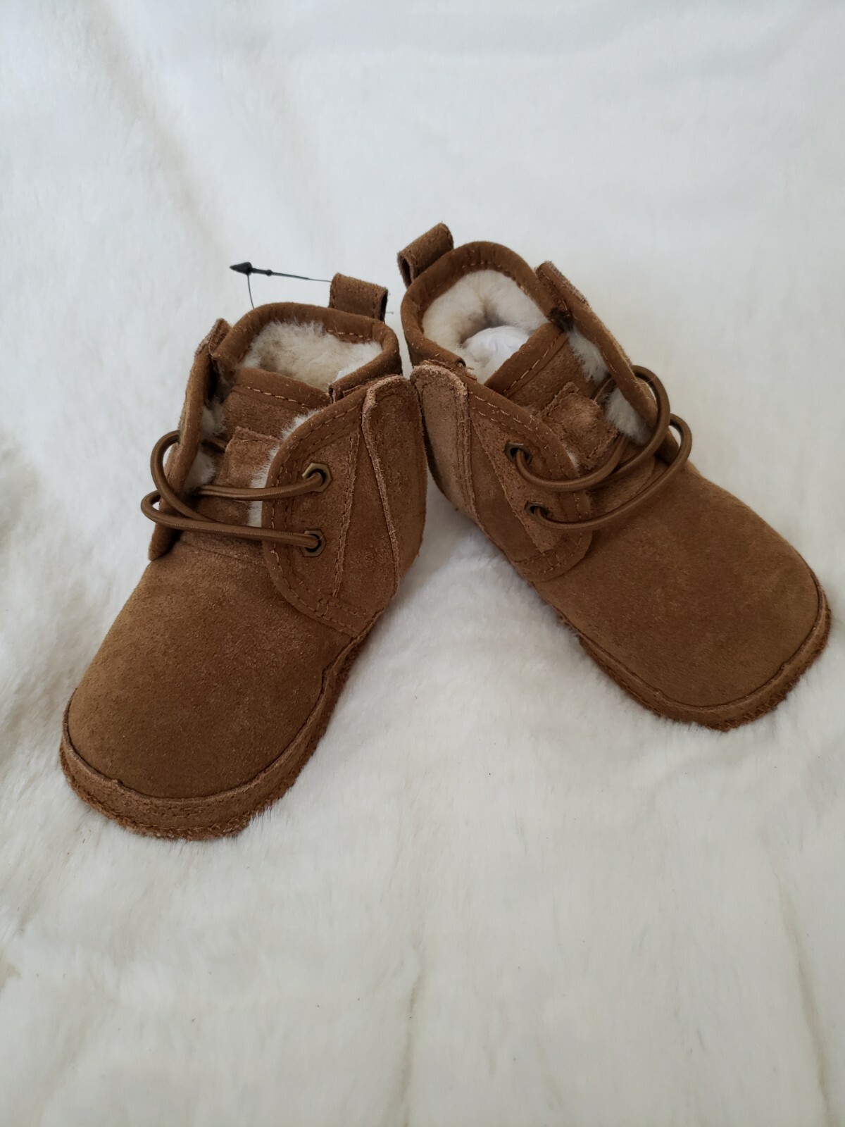 NEW UGG AUSTRALIA BABY INFANT CHESTNUT 