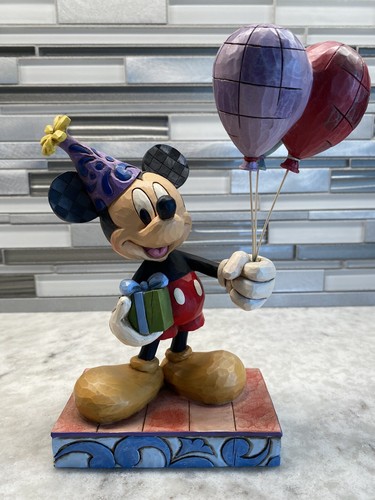 JIM SHORE WALT DISNEY TRADITIONS MICKEY MOUSE “CHEERFUL CELEBRATION” FIGURINE! JIM SHORE WALT DISNEY TRADITIONS MICKEY MOUSE “CHEERFUL CELEBRATION” FIGURINE!