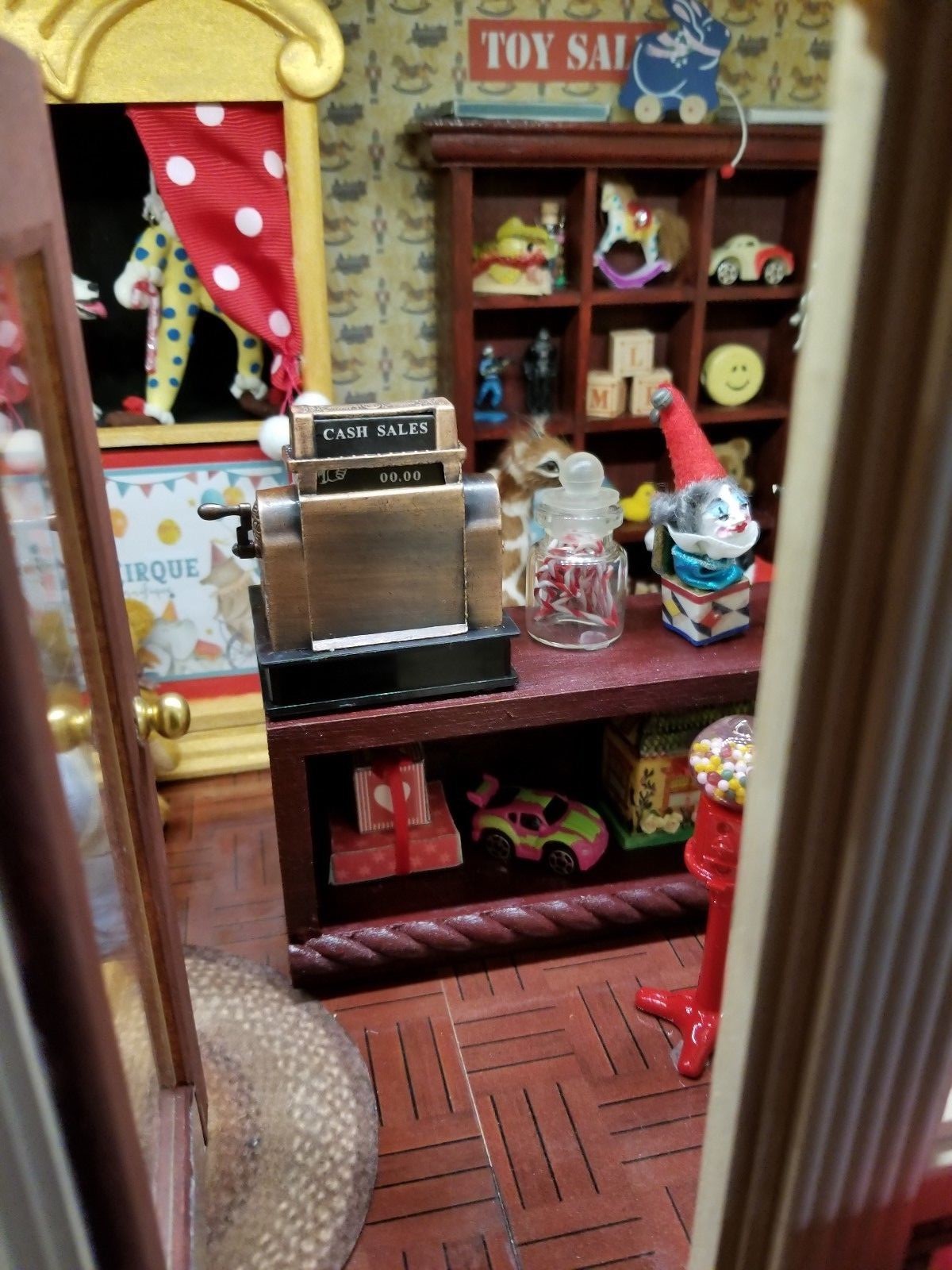 OOAK Lovely Toy Store Roombox
