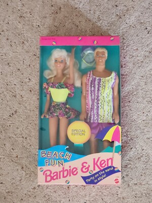 NRFB Barbie and Ken Beach Fun 1995  Mattel Special Edition11481