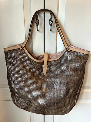 Stella and top dot tote
