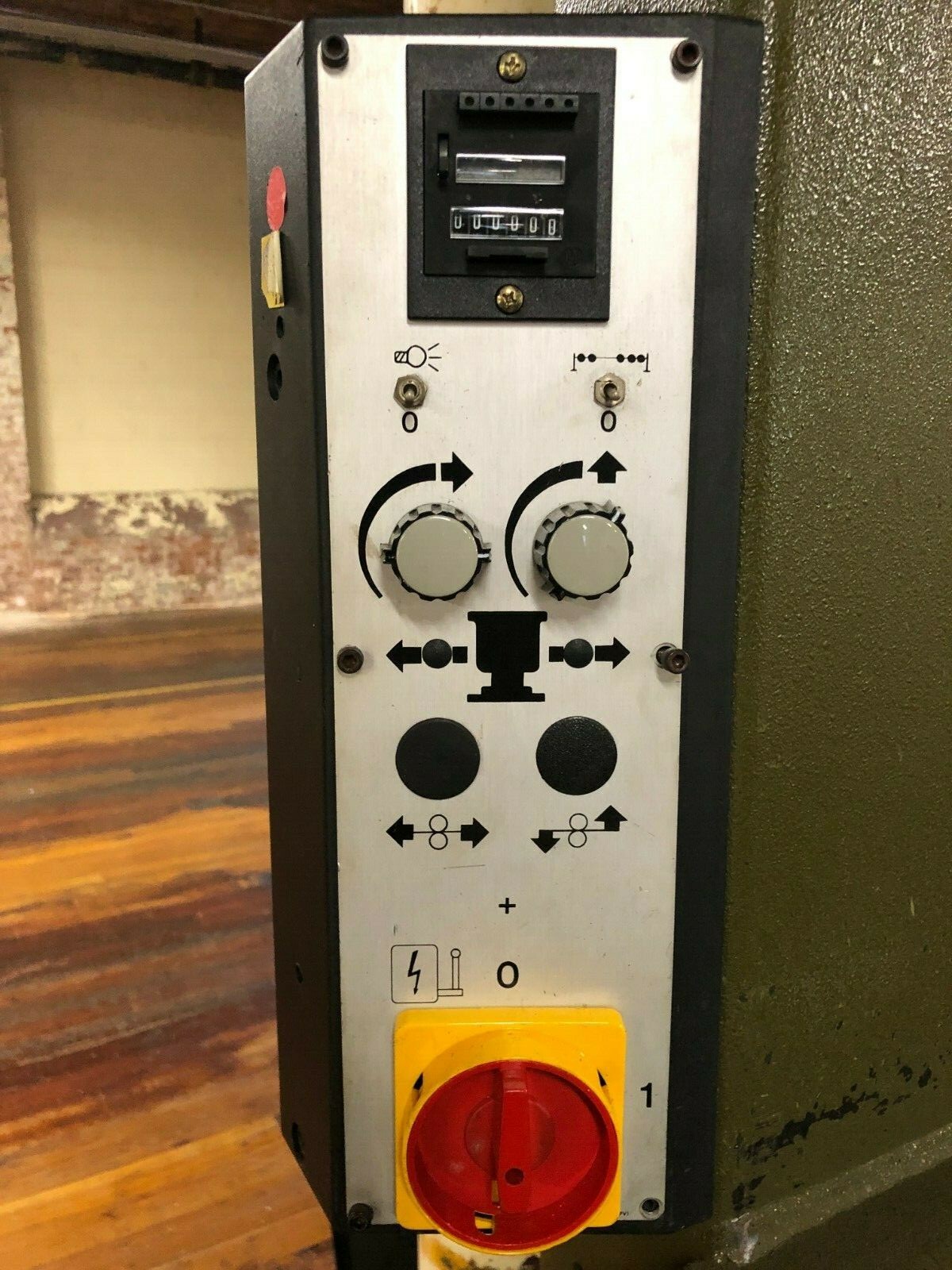 Atom Clicker For Sale - HSP 588