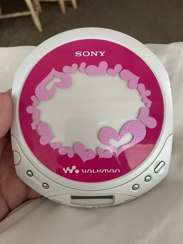 Sony D-EQ550 CD PLAYER WALKMAN Pink White Hearts  Working!