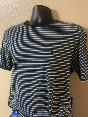 Volcom Striped Shirt Adult Large Preowned Skateboard Skater Parables Crew SS A1