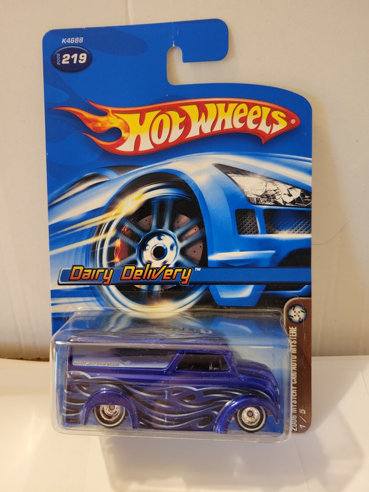 ミニカー HotWheels 2006MYSTERY CAR Dairy Delivery Hot Wheels Dairy Delivery 2006 Mystery Car 1/5 Mattel #K4688