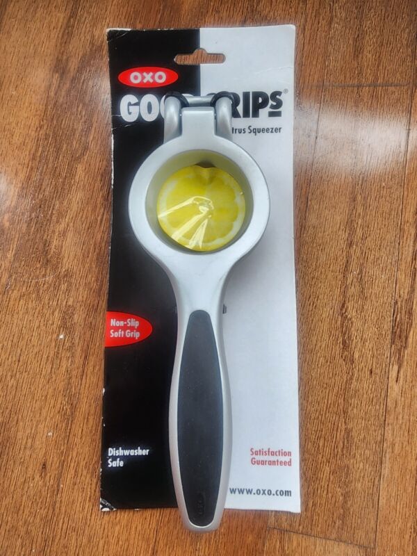 New Oxo Good Grips Citrus Lime Lemon Squeezer Silver Metal Fast Free Shipping