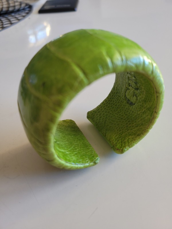 Ancien Bracelet Guiot De Bourg En Cuir Vert 