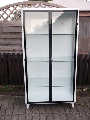 Arztschrank Metall Vitrine