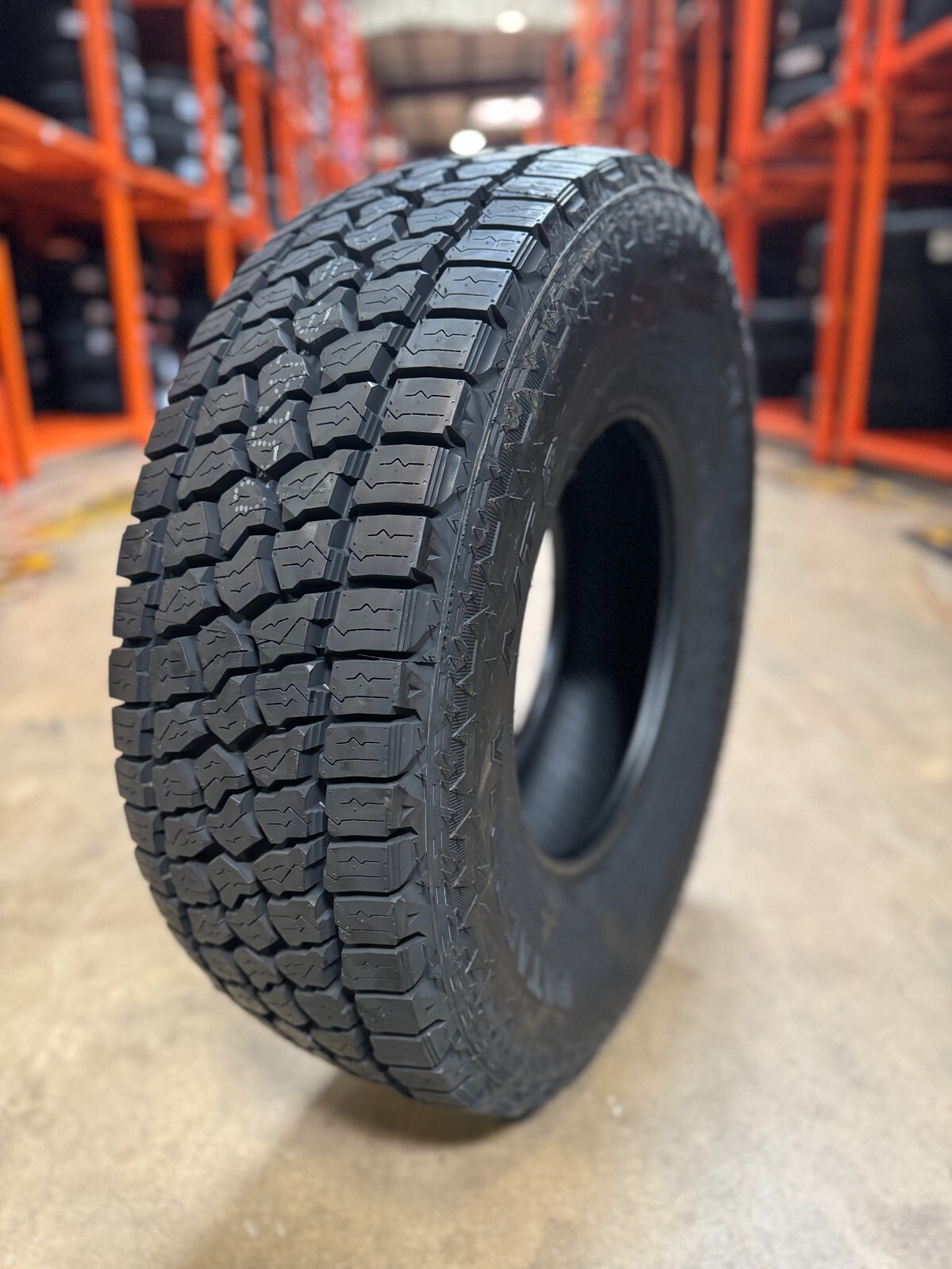 タエニア　TAENIA 1 NEW 275/70R17 MILESTAR PATAGONIA A/T-R ALL TERRAIN 10 PLY
