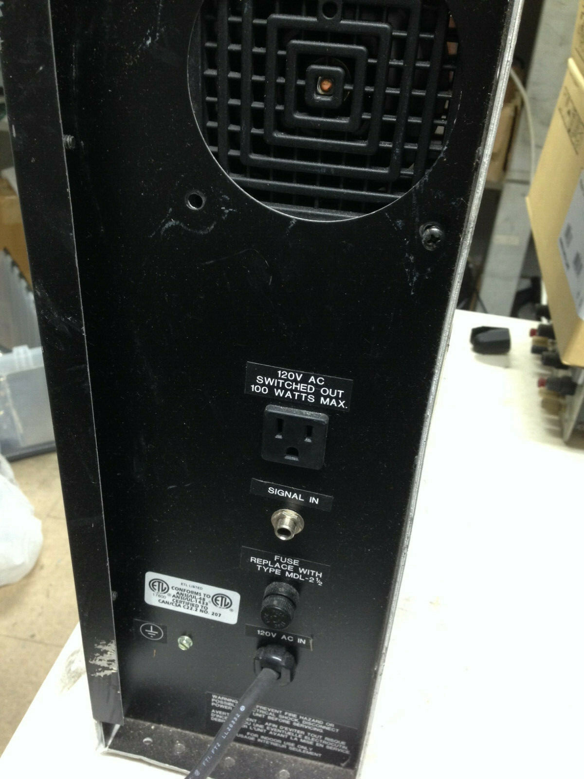 DAKTRONICS BACKSTOP MOUNTED SCOREBOARDS, PAIR, MODEL BB-2014-9, INDOOR