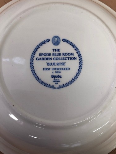 LOT SPODE BLUE ROOM GARDEN COLLECTION PLATE AND 3 BOWLS