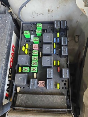 Used Engine Fuse Box fits: DODGE CARAVAN 06 07