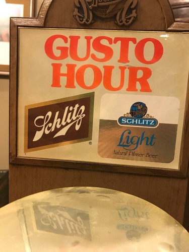 VINTAGE SCHLITZ BEER GUSTO HOUR Glass PLASTIC SIGN