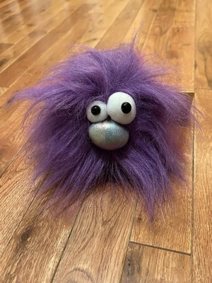 FURR BALLZ FINE TOY FURRY SPACE BALL MEAT BALLZ ROLLING SOUNDS TOY Chuck Roast