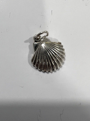 Sterling Silver .925 Clam Shell Charm 16mm x 14mm Bracelet Necklace NEW