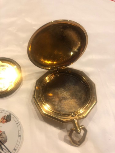 Vintage WALTHAM Norman Rockwell FOOTBALL TACKLE 3885/4750 Quartz Pocket Watch