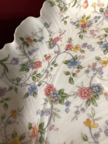 Andrea By Sadek Corona Fine China Leaf Shaped Serving Bowl Dish Japan 12