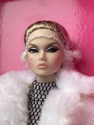 Silver Cloud Poppy Parker NRFB Curated 2023 Integrity Toysの Silver Cloud Poppy Parker NRFB Curated 2023 Integrity Toysの