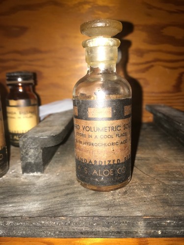antique apothecary medical glass bottle -hydrochloric acid label