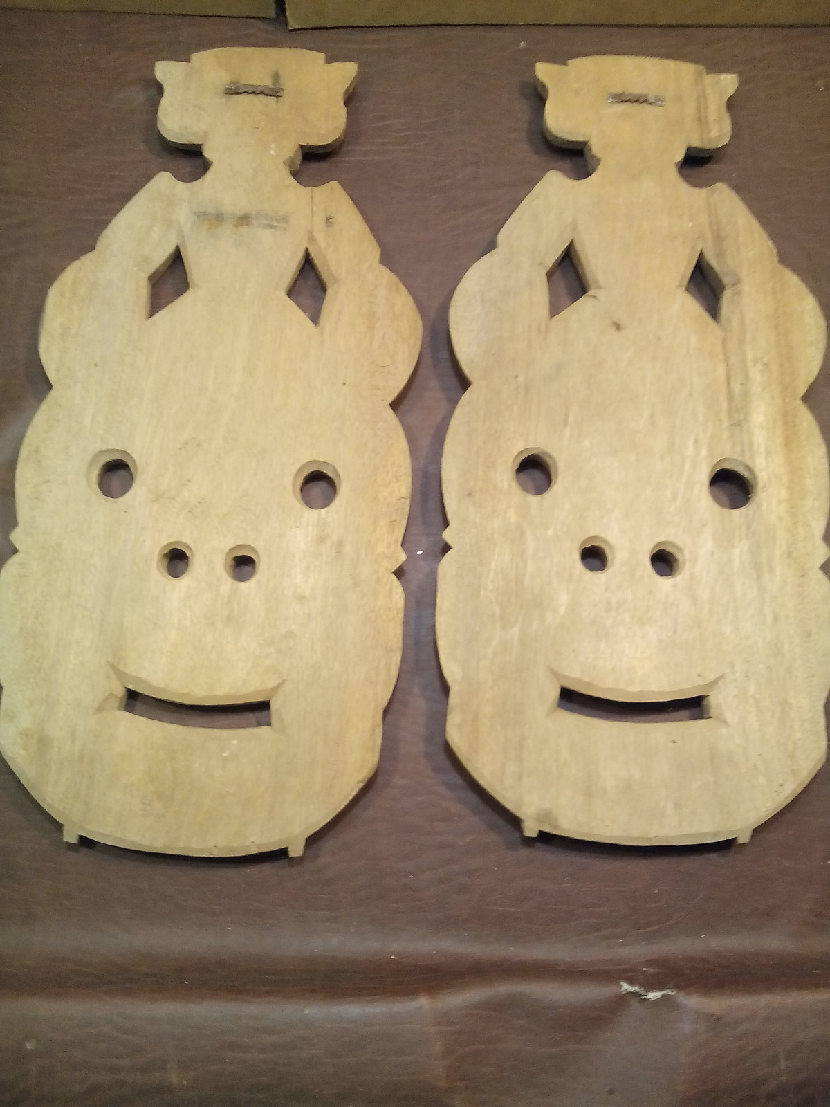 ARTISAN HAND CARVED WOODEN WALL PLACKS