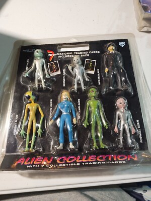 RARE 7 piece VTG Alien Shadowbox Collectibles Alien Series