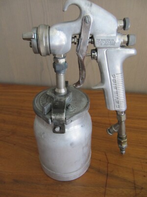 DeVilbiss Spray Gun JGA-502 w/add-on airflow control valve