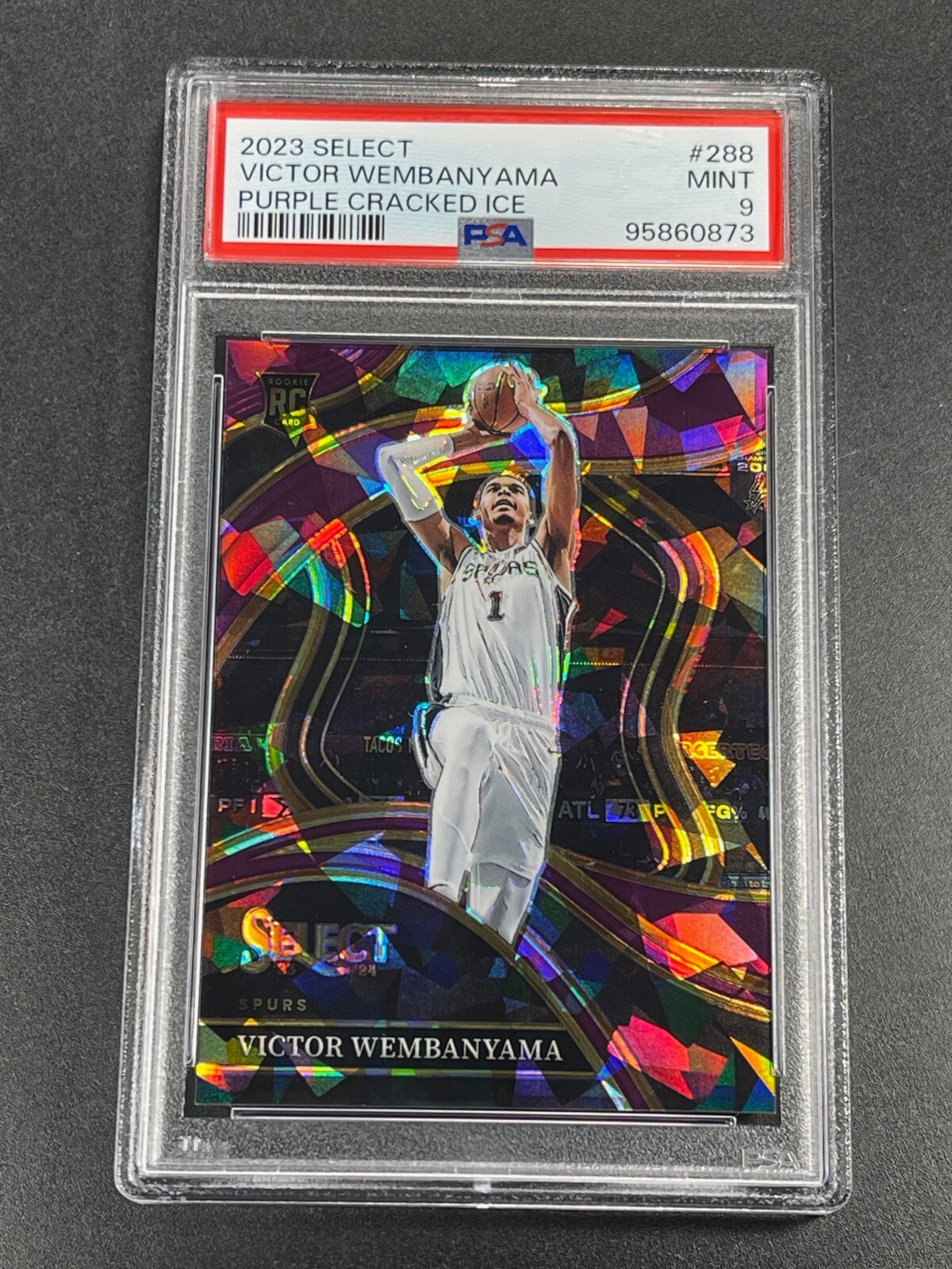 VICTOR WEMBANYAMA 2023 SELECT COURTSIDE CRACKED ICE PRIZM