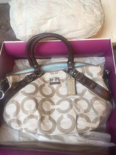 Coach Madison B1182-17000 Khaki Satchel Nib With Receipt | eBay Coach Madison B1182-17000 Khaki Satchel Nib With Receipt | eBay