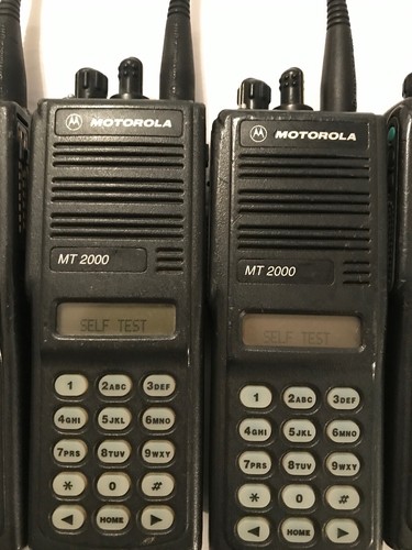 Lot Of 5 Motorola MT2000 UFH 403-470mhz H01RDH9AA7AN Handheld Radios
