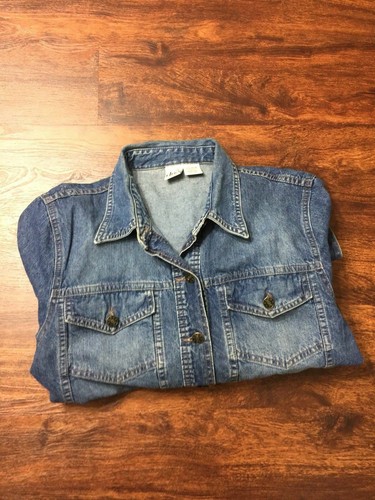 DUO Maternity Button Front Medium Wash Blue Denim Jean Jacket Women's Size Large