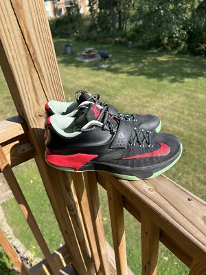 KD 7 -  Good Apple  Size 11 gently used