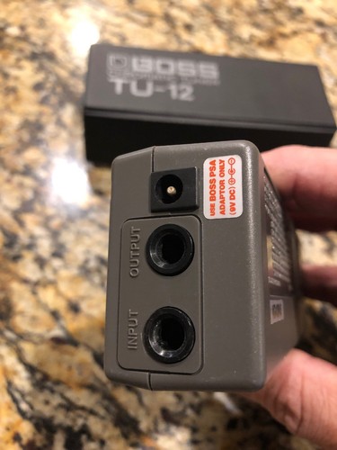 BOSS CHROMATIC GUITAR TUNER MODEL: TU-12 & SOFT CASE - DIGITAL PROCESSING