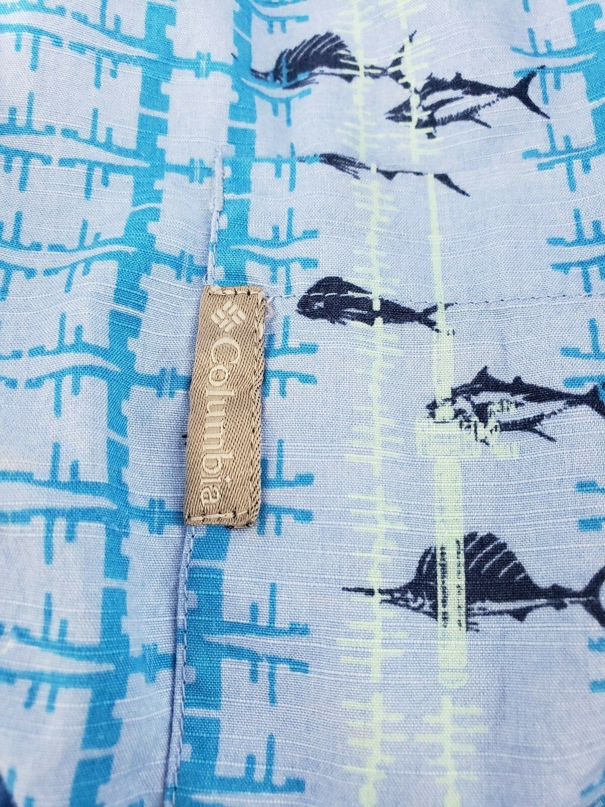 Columbia Mens PFG Large Blue Vented Fishing Shirt Fish Print Short Sleeve