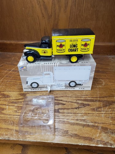 洋古書 AMERICAN TOY CARS & TRUCKS 1894-1942 American Toy Cars and Trucks, 1894-1942: 1894-1942
