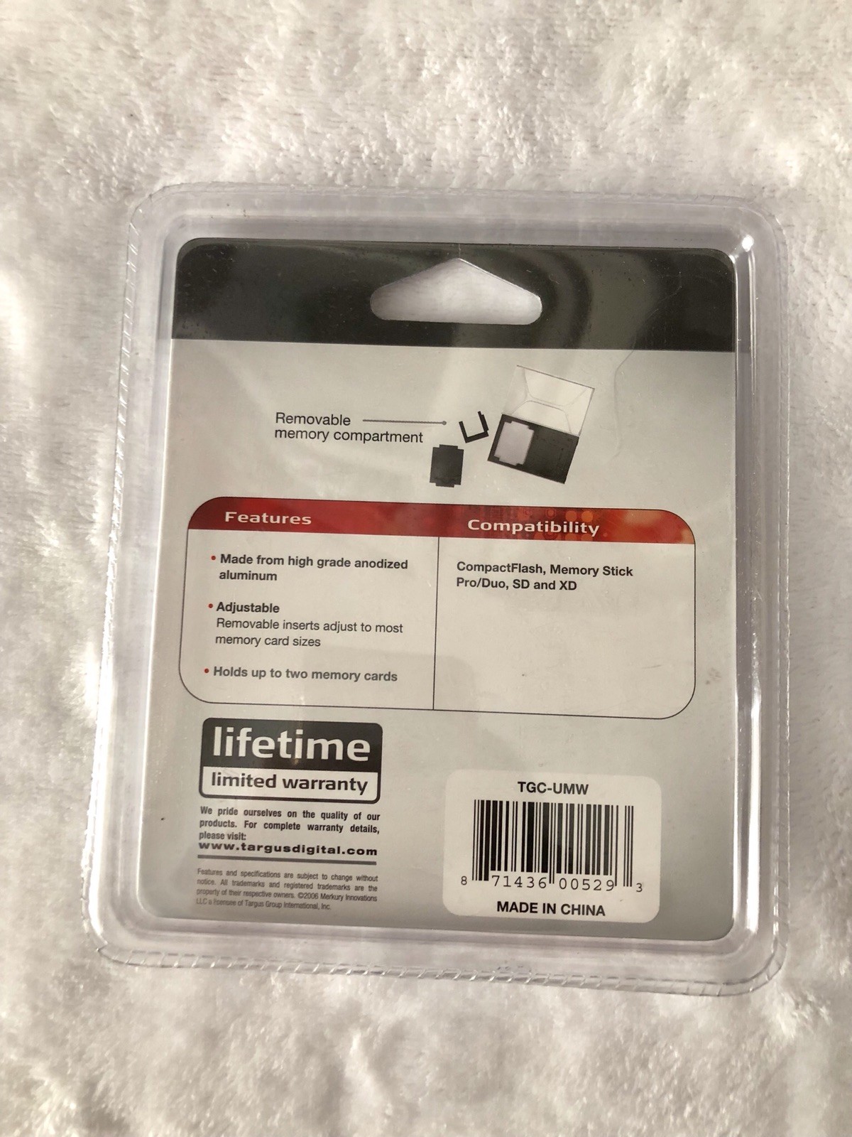New Targus Universal Digital Memory Card Wallet Sealed Free Shipping