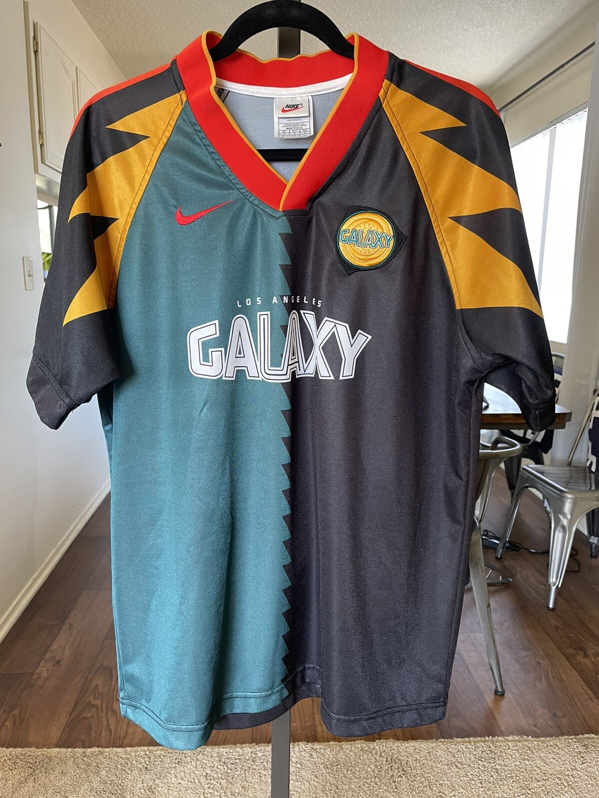 Collectors.com - Sports Memorabilia - Soccer