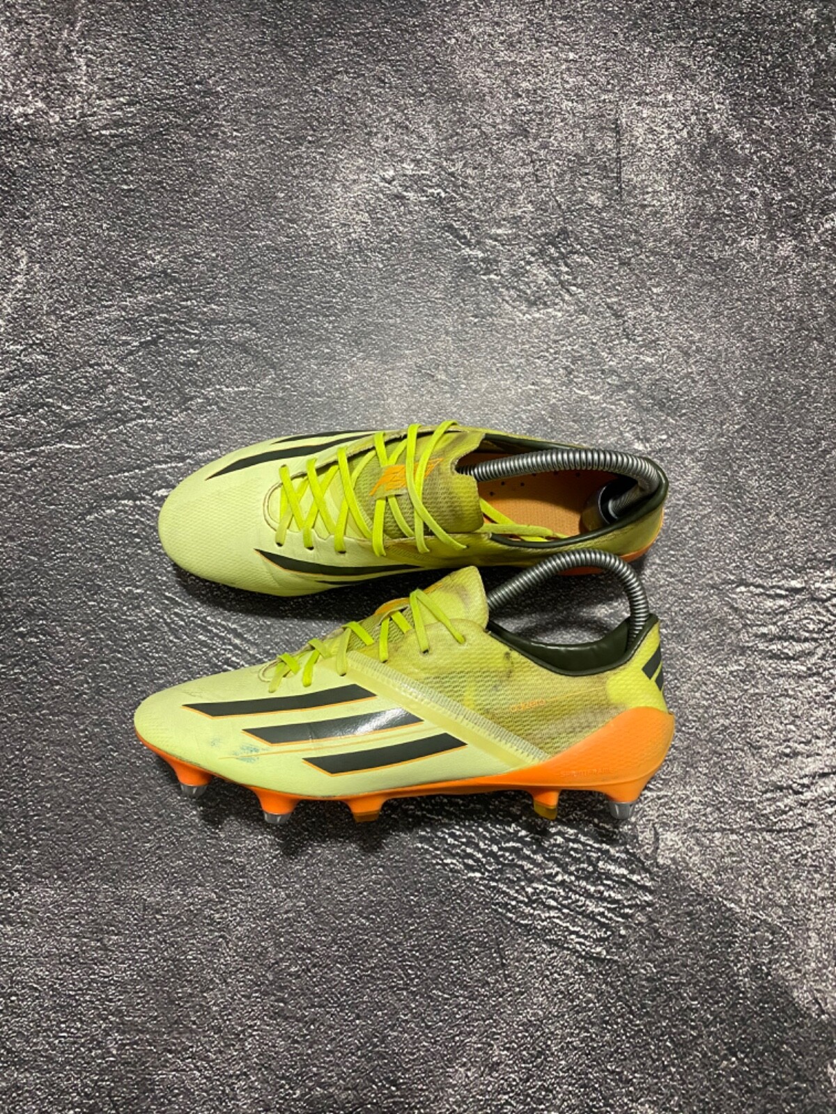 新品 adidas F50 adizero FG 日本未発売カラー Adidas F50 Adizero FG Remake'White/Gold Metallic' – Boots Plug