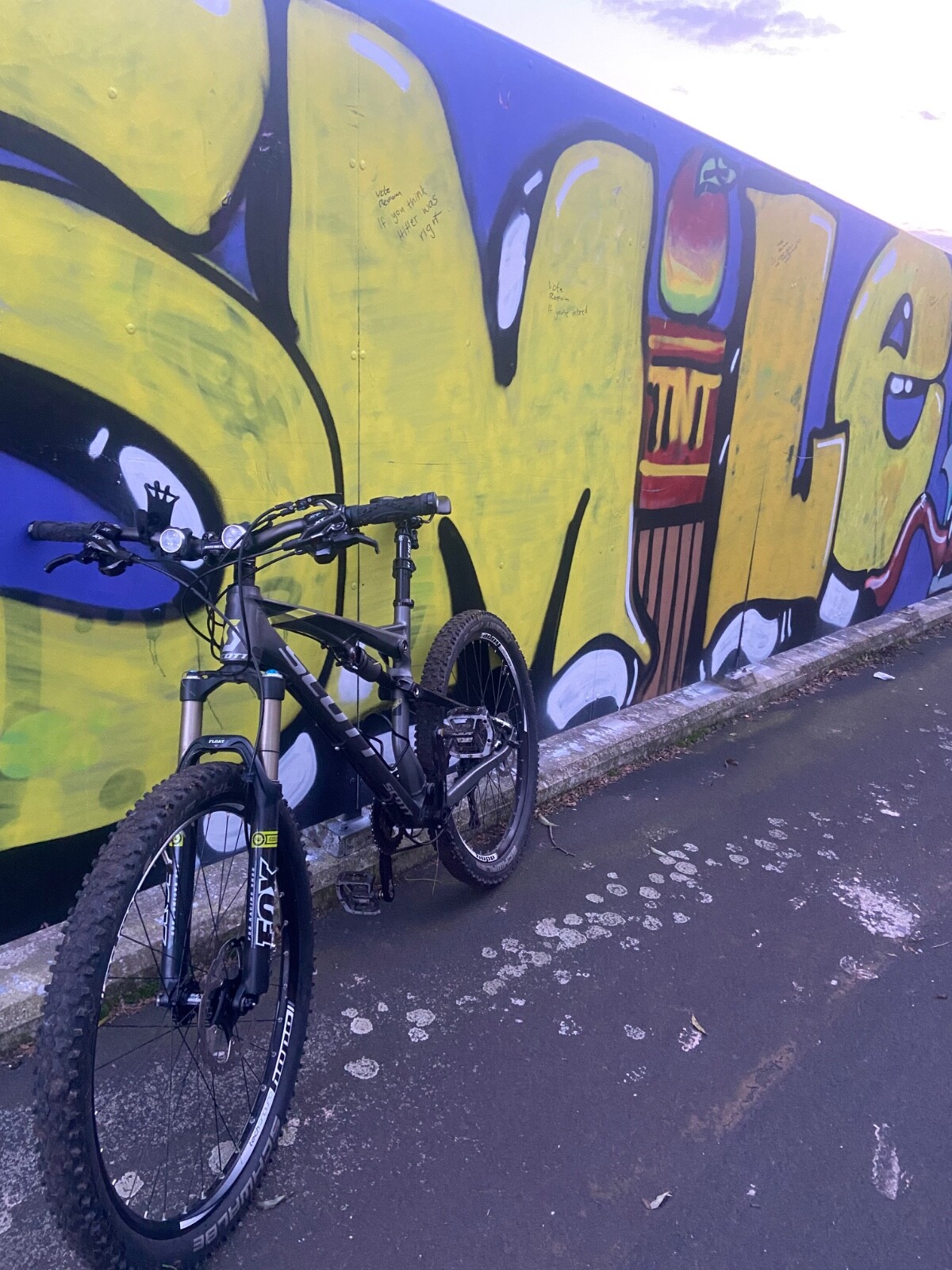 Scott Spark 650 Full Suspension Mountain Bike UK